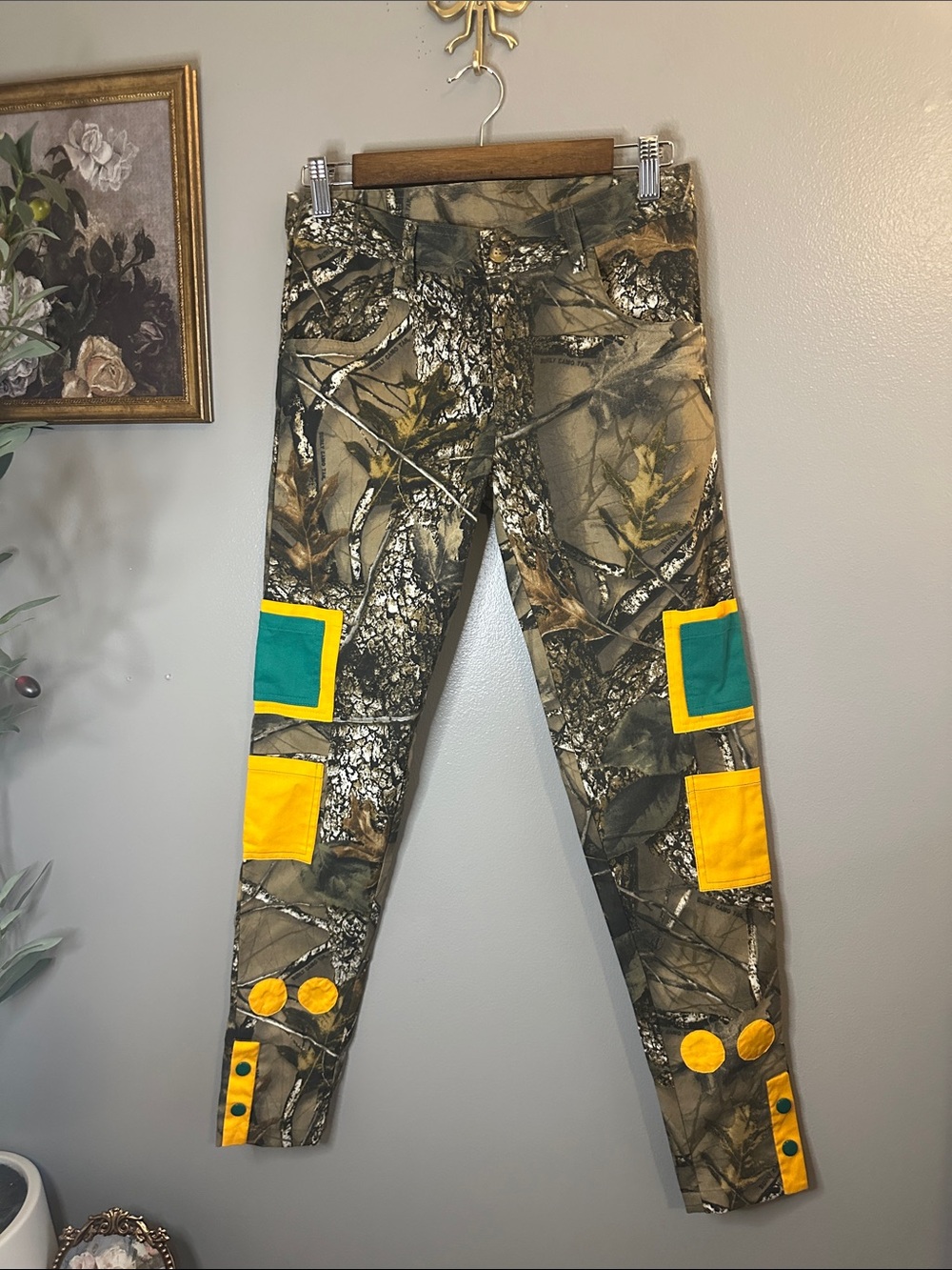 Creative Junkiez Camo Cargo Pants XS Y2K Gorpcore Upcycled Streetwear NWT - Picture 3 of 6